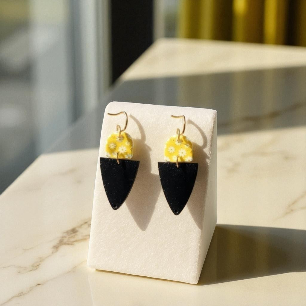 Handmade Layered Daisy Dangle Earrings – Lightweight Acrylic Floral Statement Jewelry for Women